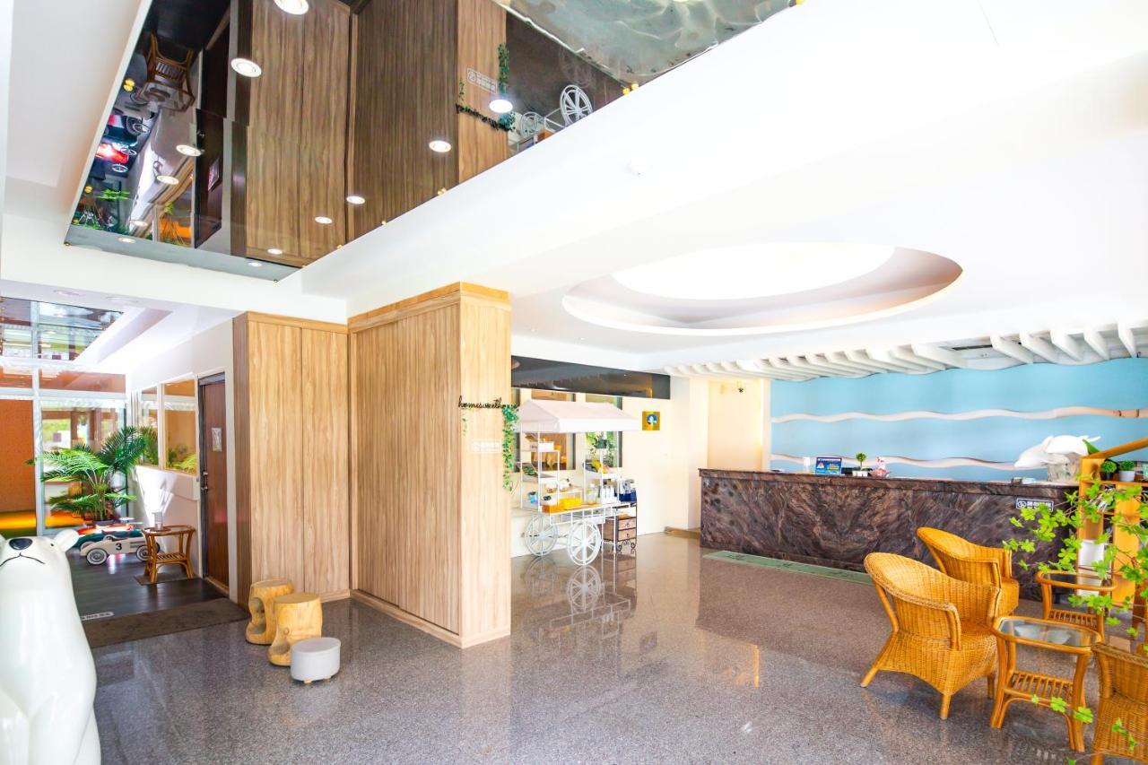 Lovestar Lakeside Hotel - Stars Building Nanwan Dış mekan fotoğraf